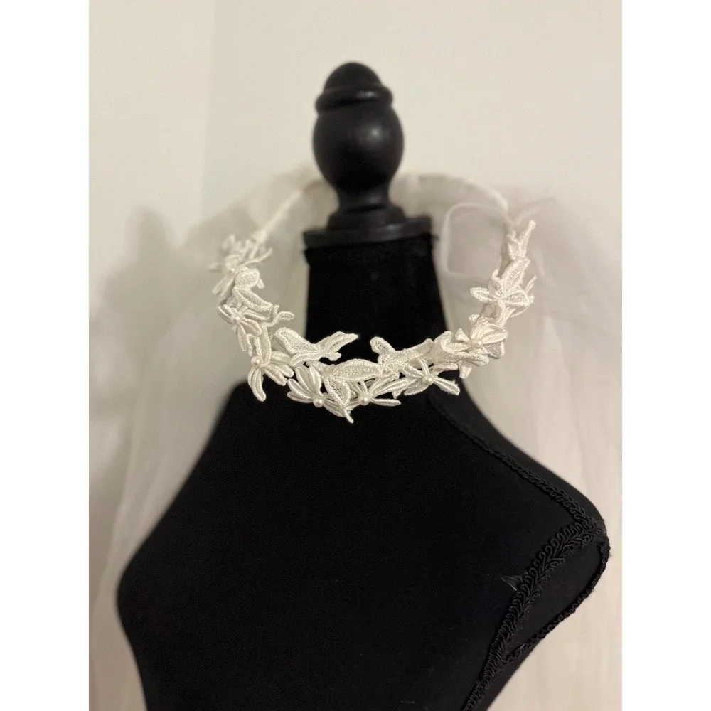 White Wedding short Veil Bridal Crown Flower Lace Tulle Romantic Bride 28